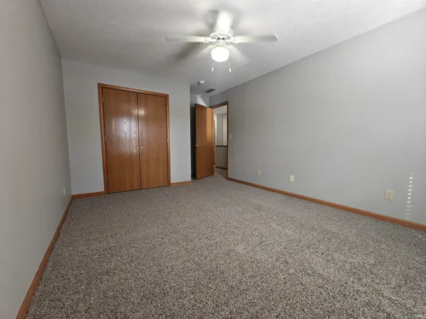 $1,395 | 400 Saw Mill Road, Unit 10, Lafayette, IN 47905