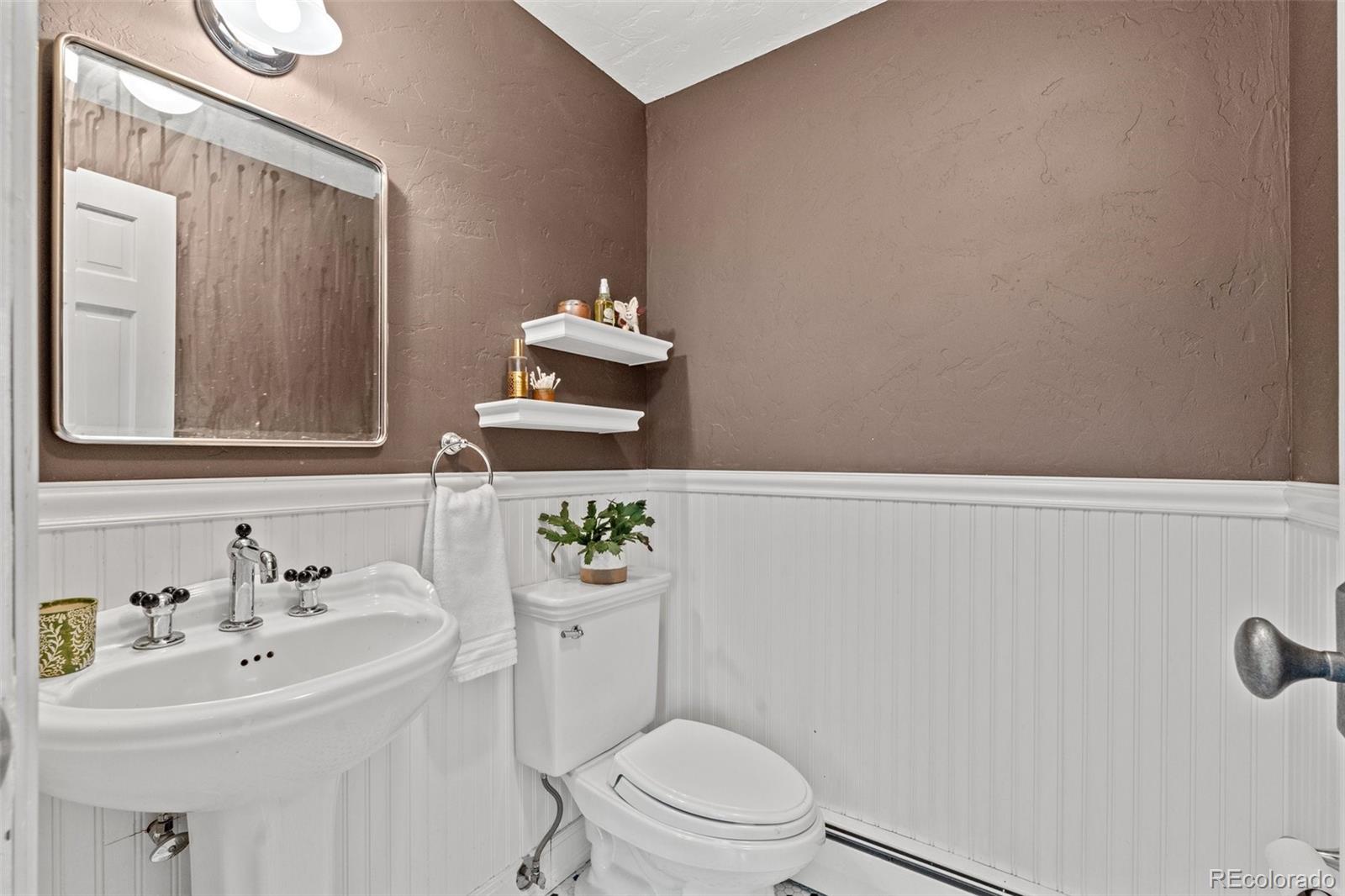 3907 Ridge Road Evergreen, CO 80439 - Photo 30 of 49 Gallery Image 30