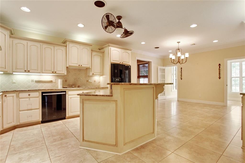 3813 Rue Left Bank Alexandria, LA 71303 - Photo 9 of 19 Gallery Image 9