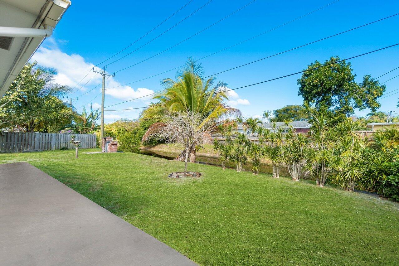 301 Norfolk Road Jupiter, FL 33469 - Photo 20 of 23 301 W Norfolk Rd