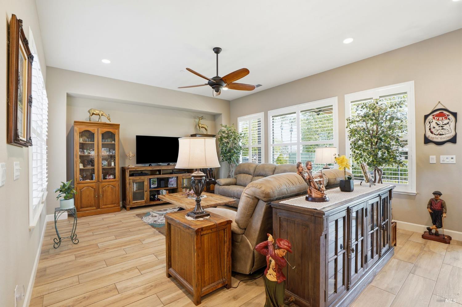 170 Pine Hills Drive Rio Vista, CA 94571 - Photo 5 of 38