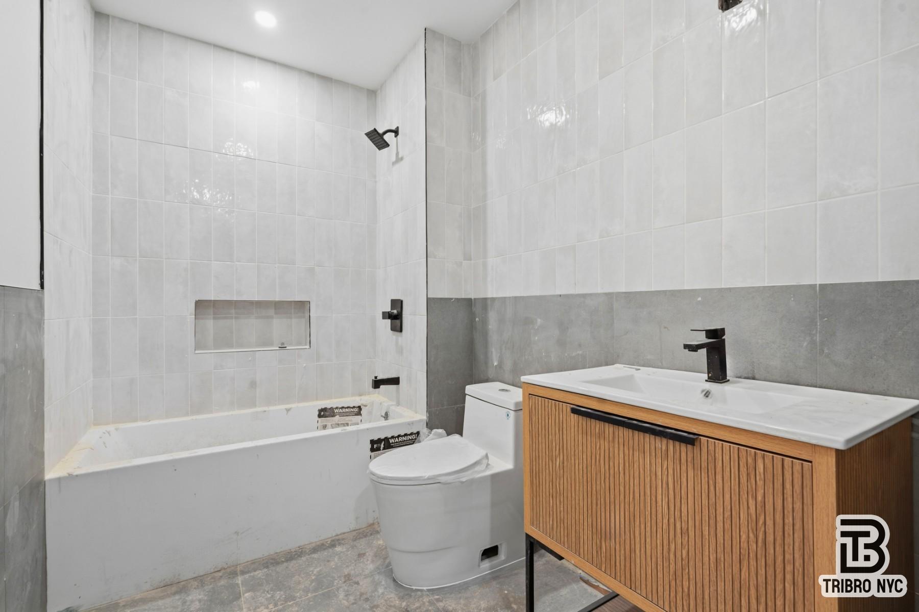 3014 Farragut Road, Unit 3A Brooklyn, NY 11210 - Photo 3 of 5 Photo 3