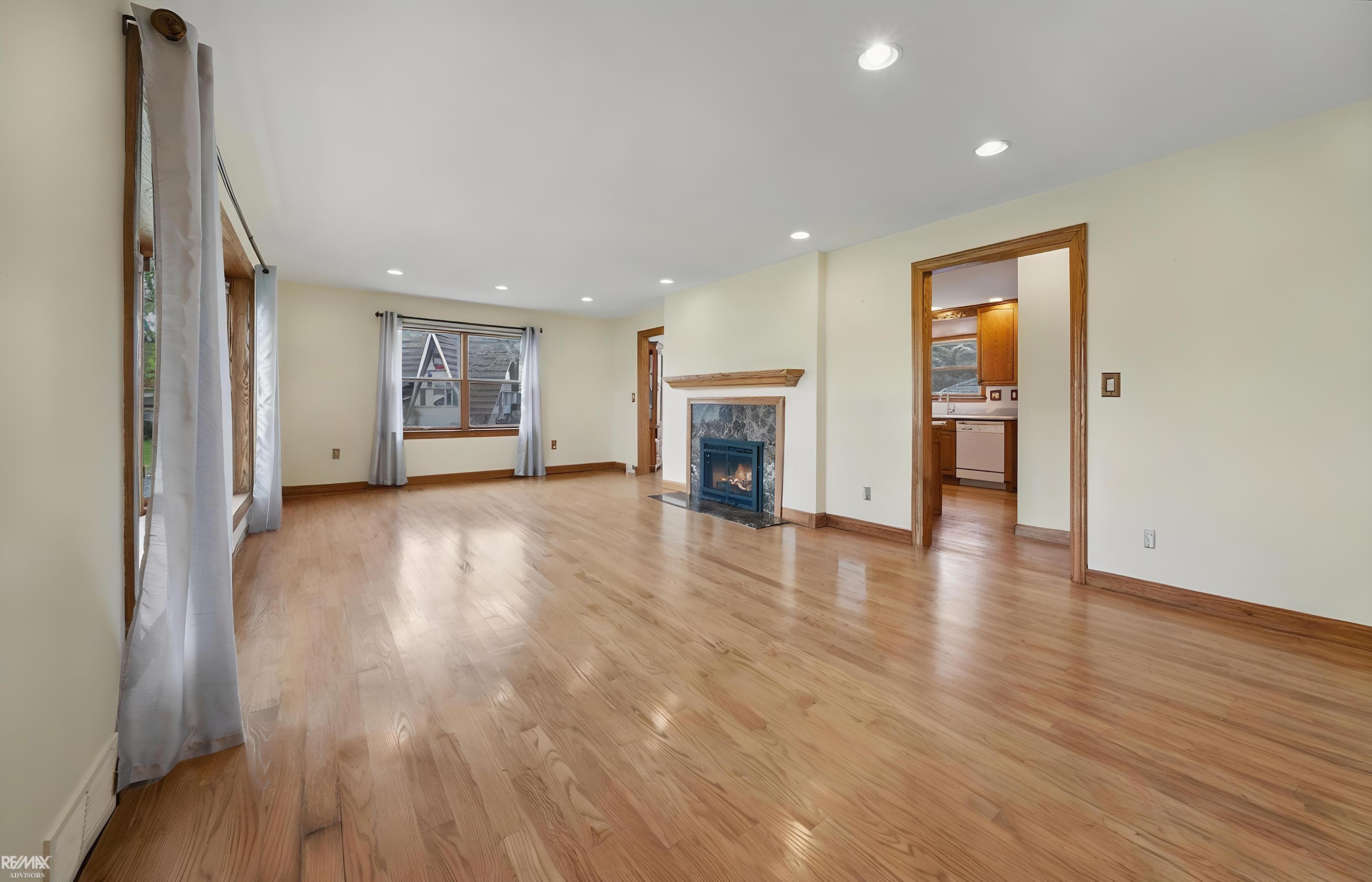 28900 South River Road Harrison Township, MI 48045 - Photo 63 of 81
