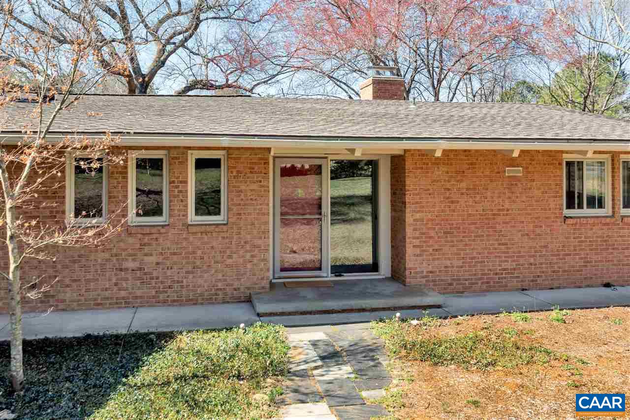 2323 Sheffield Road Charlottesville, VA 22901 - Photo 4 of 35 Gallery Image 4