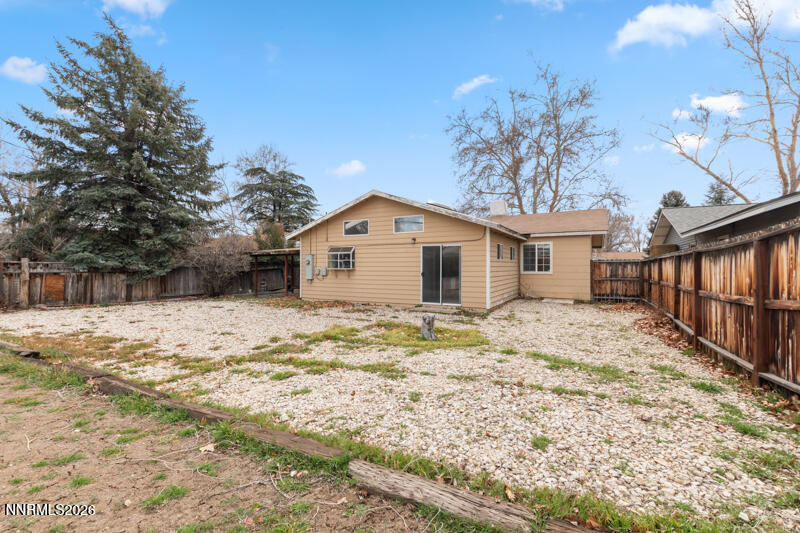 136 York Way Sparks, NV 89431 - Photo 19 of 21 136 York Way (20 of 21)back to master