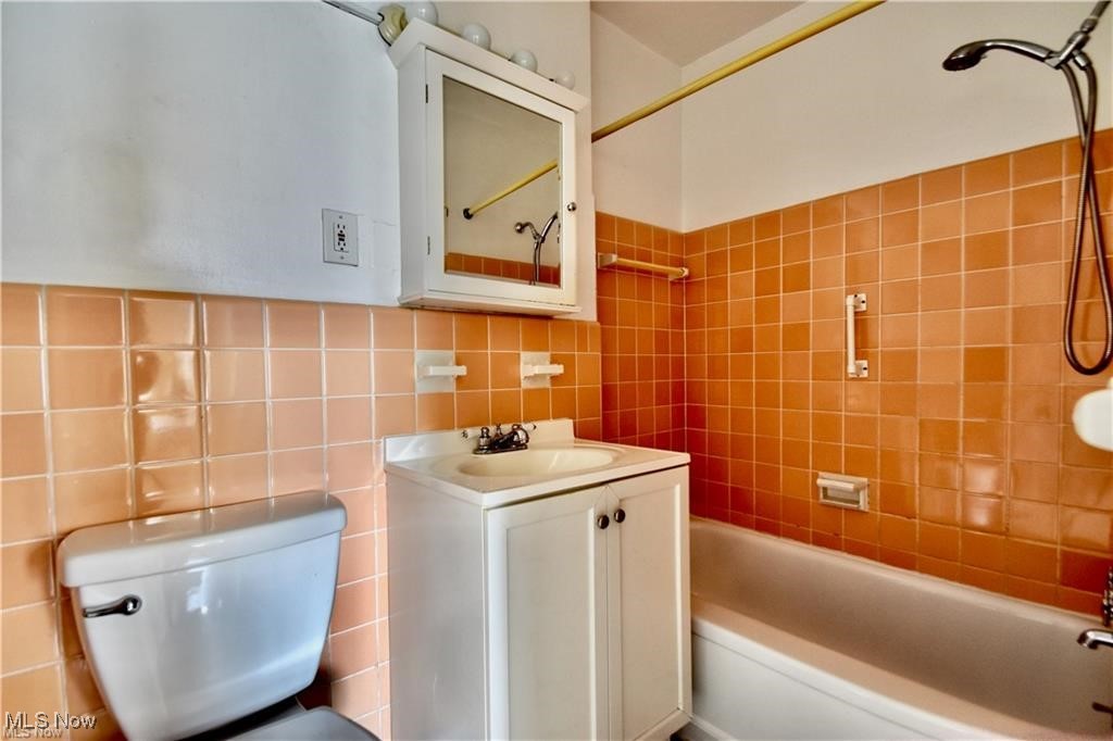 13833 Cedar Road, Unit 203 South Euclid, OH 44118 - Photo 9 of 9