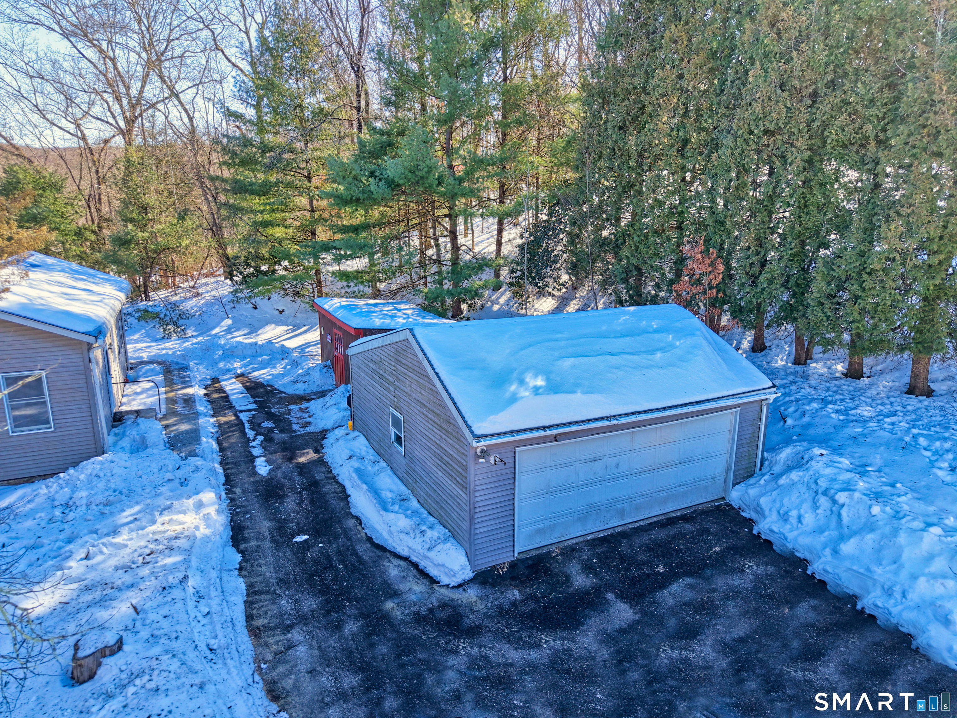 20 Greystone Road Plymouth, CT 06782 - Photo 4 of 39