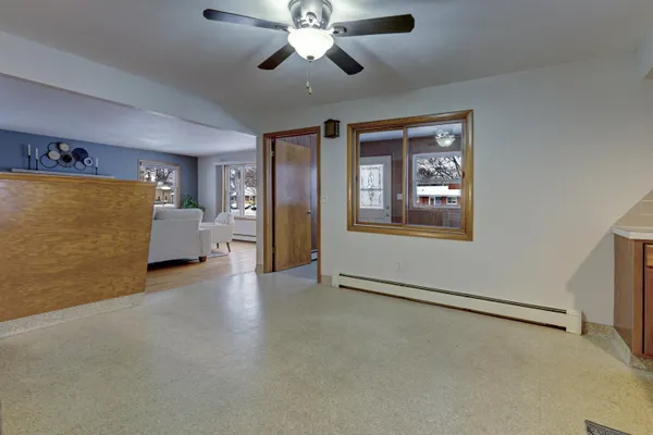 $374,000 | 1139 Tayco Street, Menasha, WI 54952