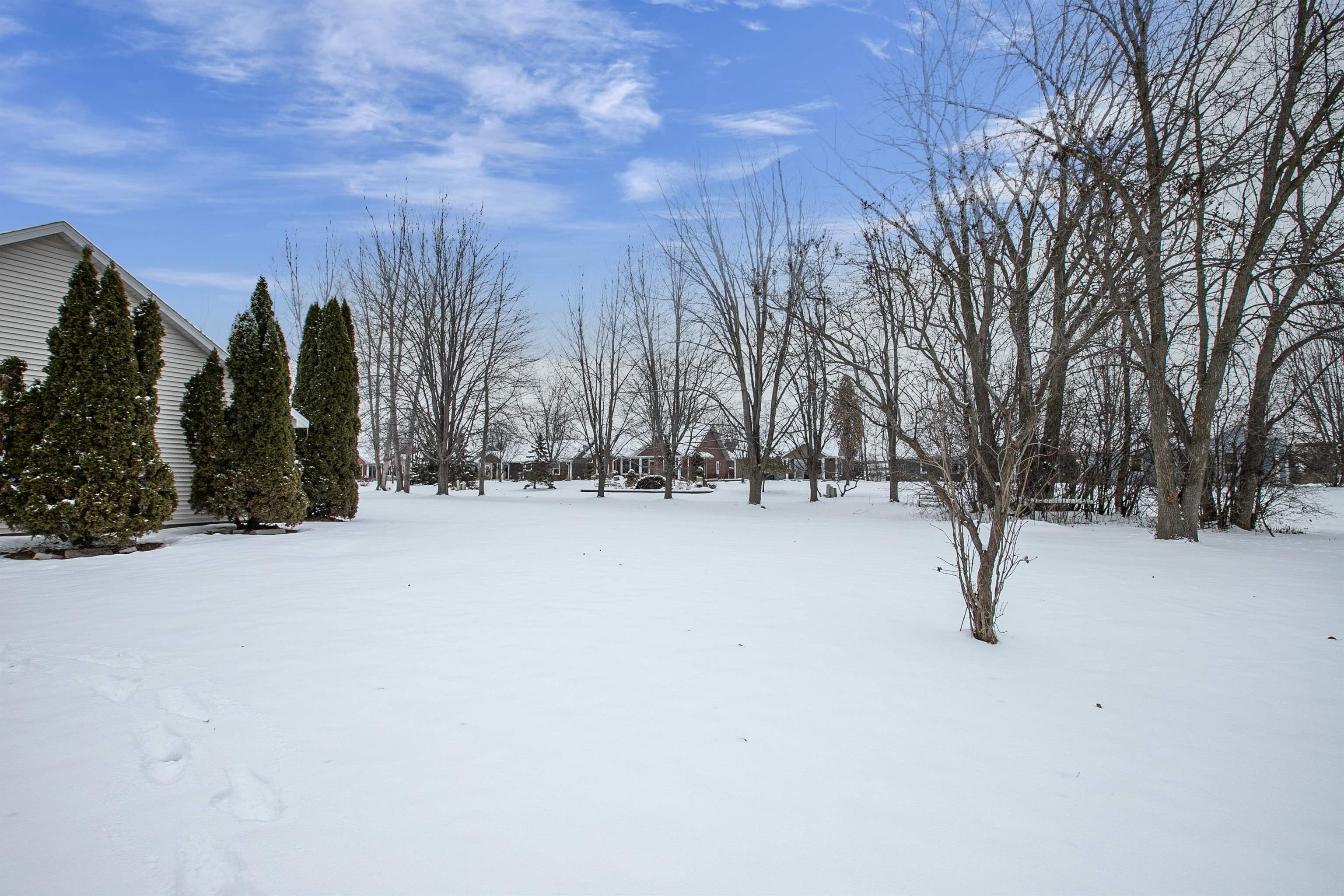 1139 Tayco Street Menasha, WI 54952 - Photo 9 of 43
