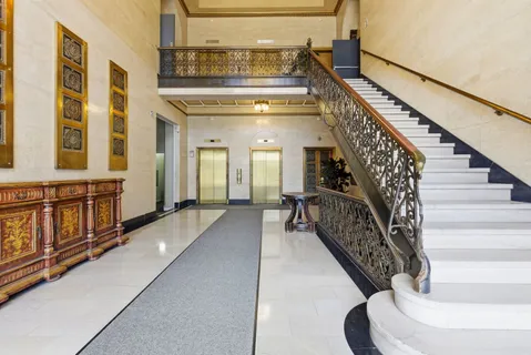 $160,000 | 1791 West Howard Street, Unit 302, Chicago, IL 60626