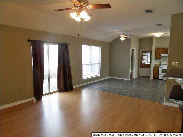7865 Clover Ridge Avenue Baton Rouge, LA 70820 - Photo 3 of 15 Gallery Image 3