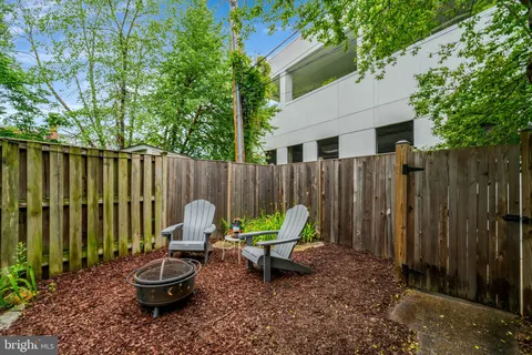 $699,900 | 4789 21st Road North, Arlington, VA 22207