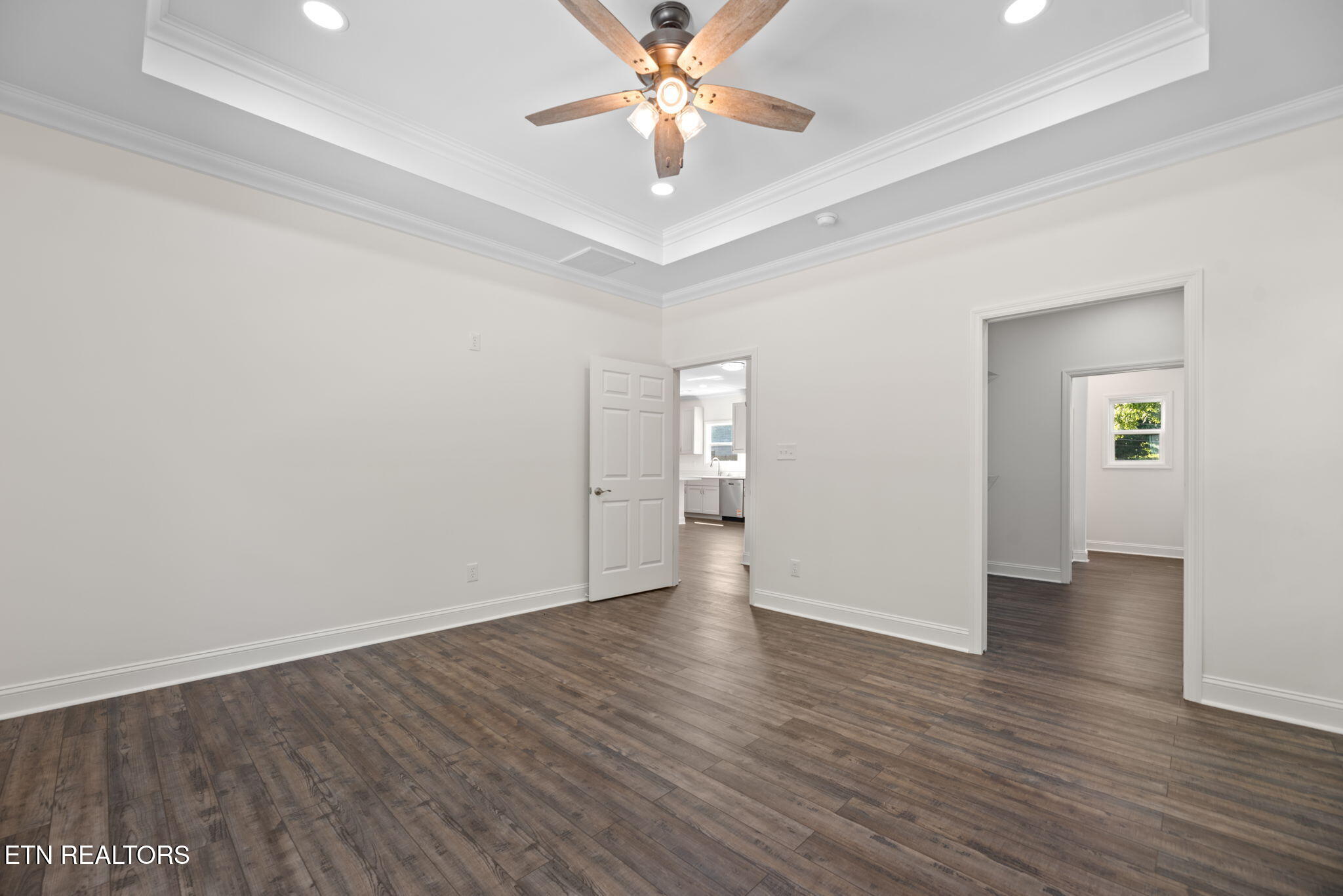 711 Byrd Street Clinton, TN 37716 - Photo 17 of 27 Byrd master bedroom