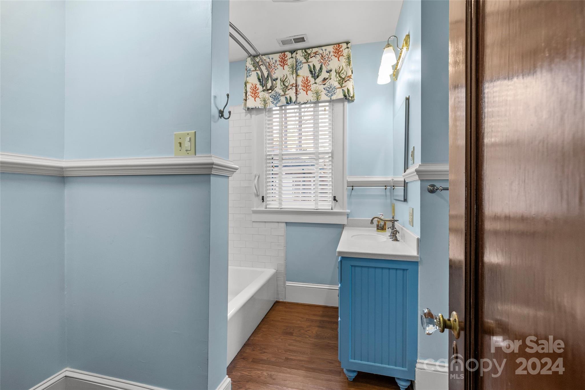 1718 Queens Road Charlotte, NC 28207 - Photo 38 of 48 Gallery Image 38