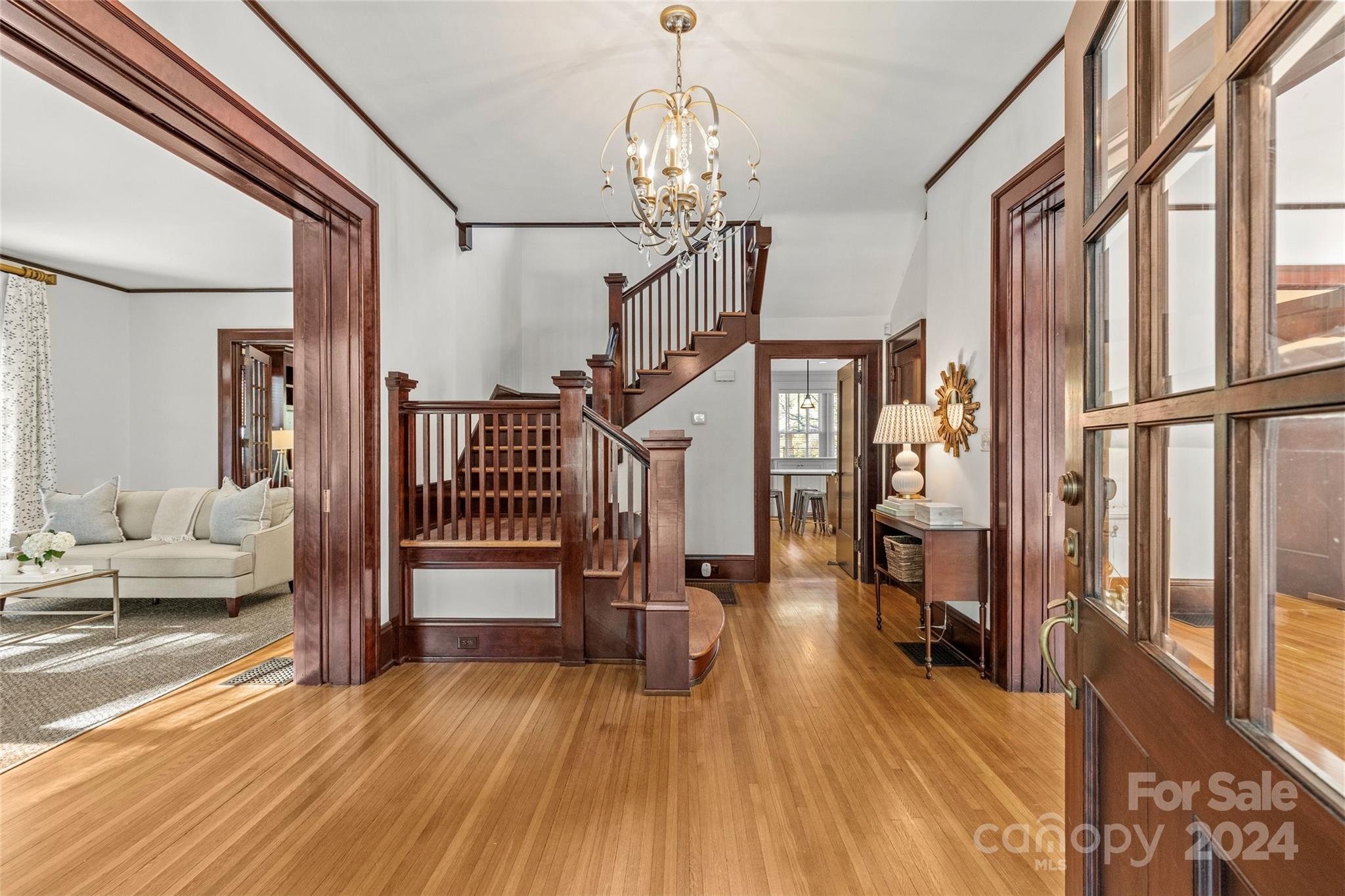 1718 Queens Road Charlotte, NC 28207 - Photo 4 of 48 Gallery Image 4