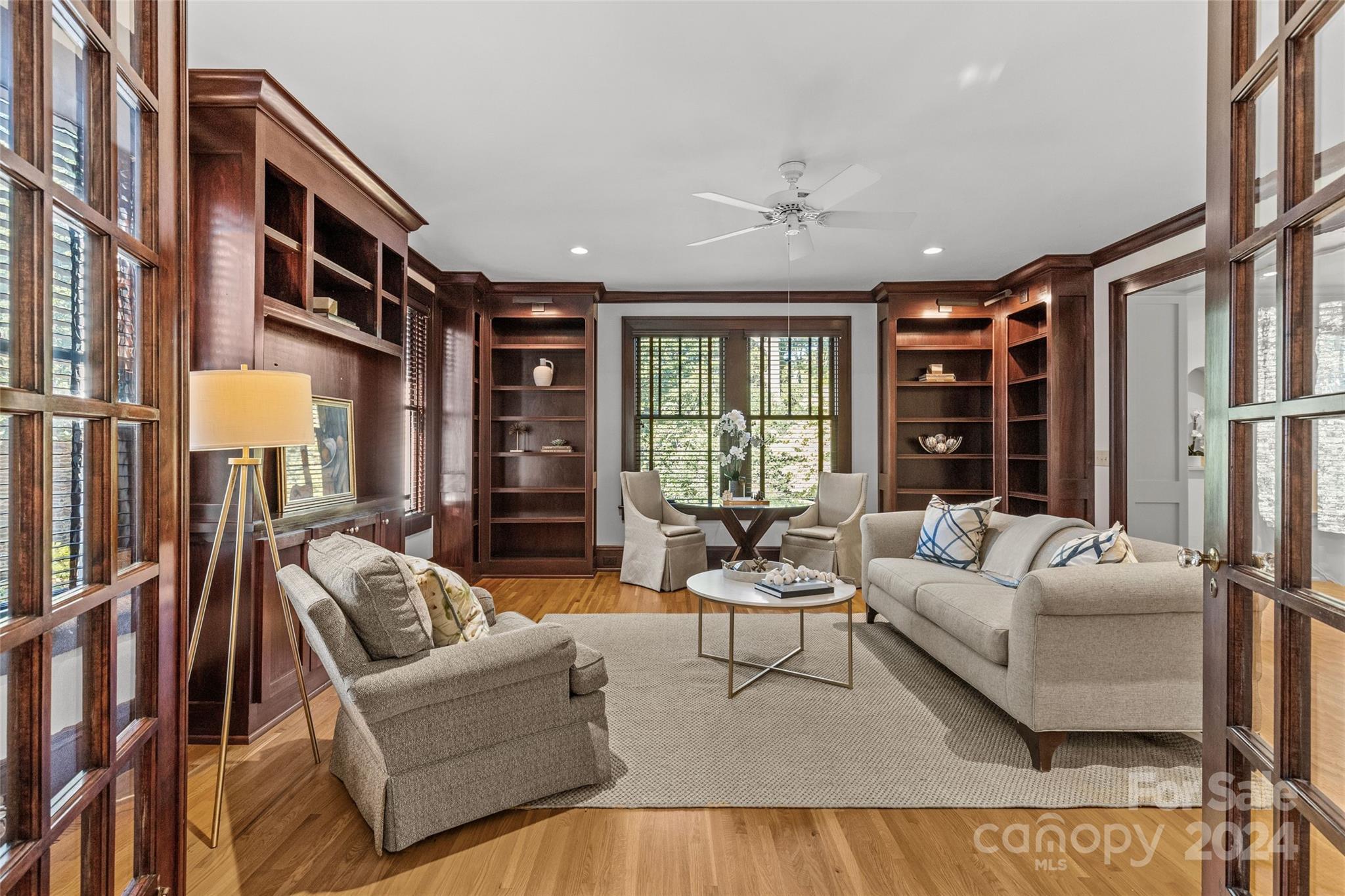 1718 Queens Road Charlotte, NC 28207 - Photo 10 of 48 Gallery Image 10
