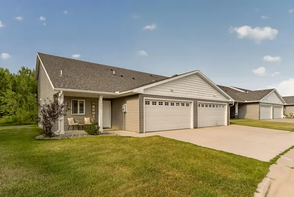 $298,000 | 1224 Sundance Court Northeast, Byron, MN 55920