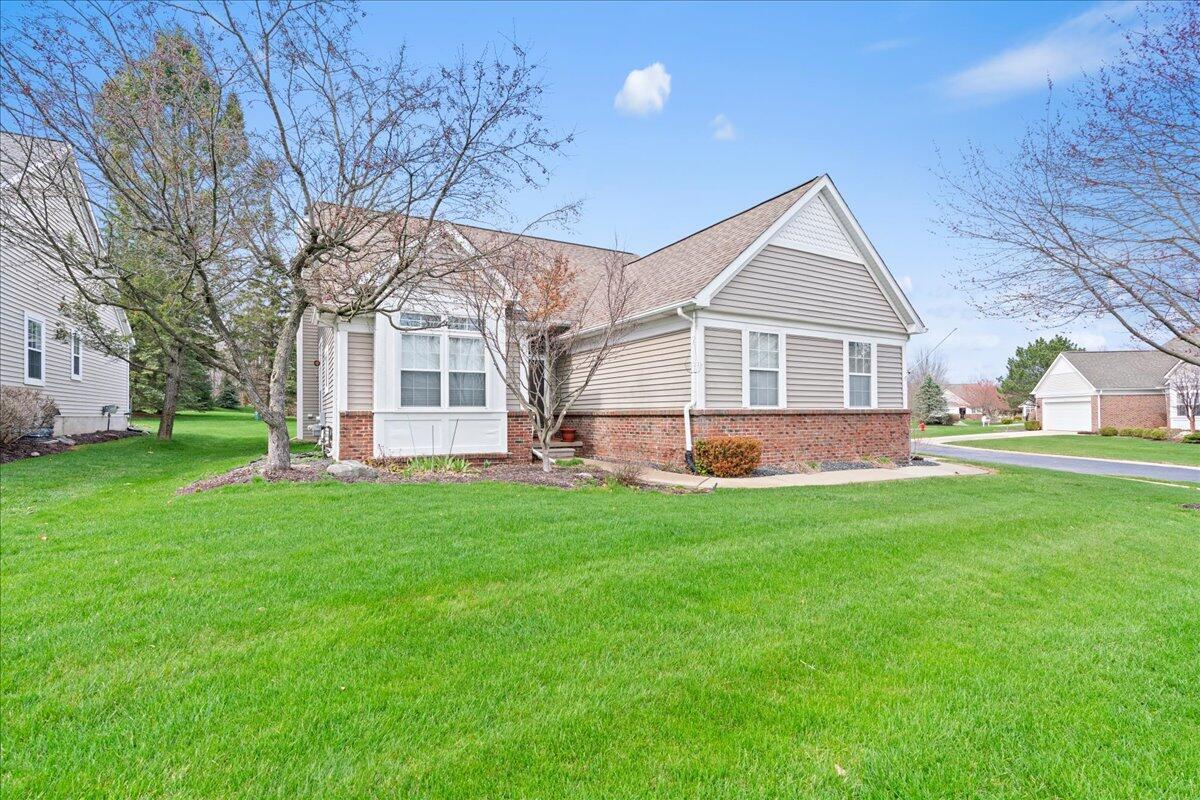 3168 MacKenzie Drive Howell, MI 48843 - Photo 1 of 44 05-Media Jett - 05