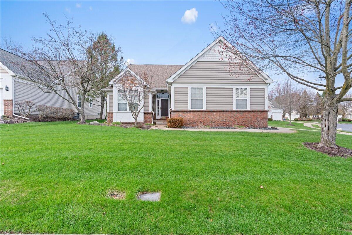 3168 MacKenzie Drive Howell, MI 48843 - Photo 2 of 44 02-Media Jett - 03