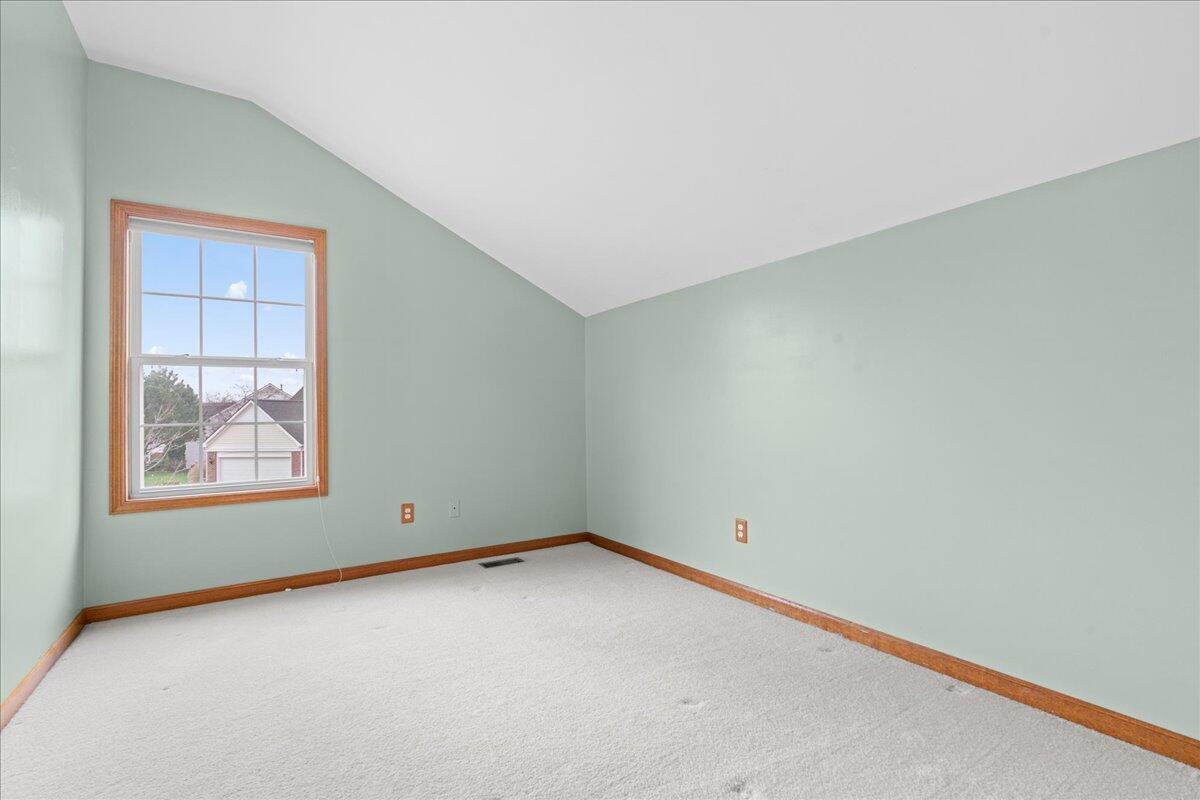 3168 MacKenzie Drive Howell, MI 48843 - Photo 24 of 44 36-Media Jett - 35