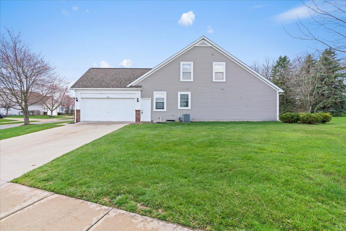 3168 MacKenzie Drive Howell, MI 48843 - Photo 40 of 44 04-Media Jett - 02