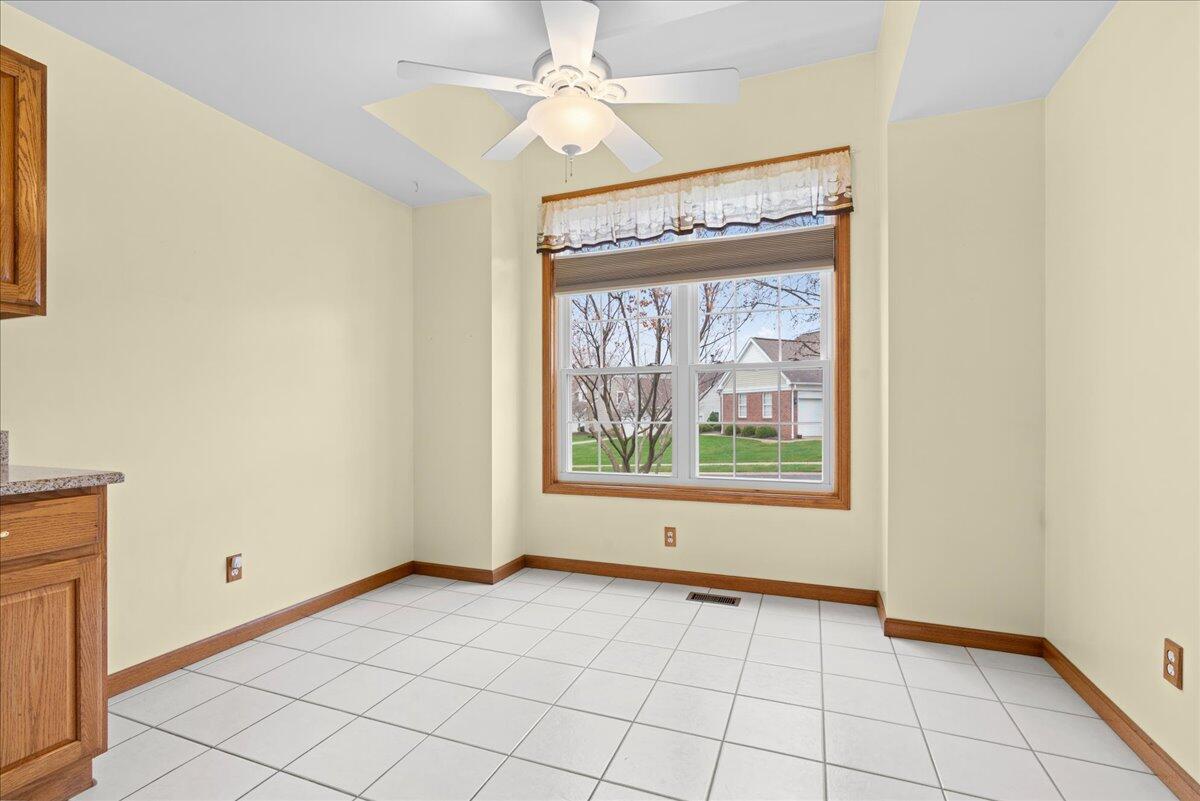 3168 MacKenzie Drive Howell, MI 48843 - Photo 10 of 44 30-Media Jett - 29