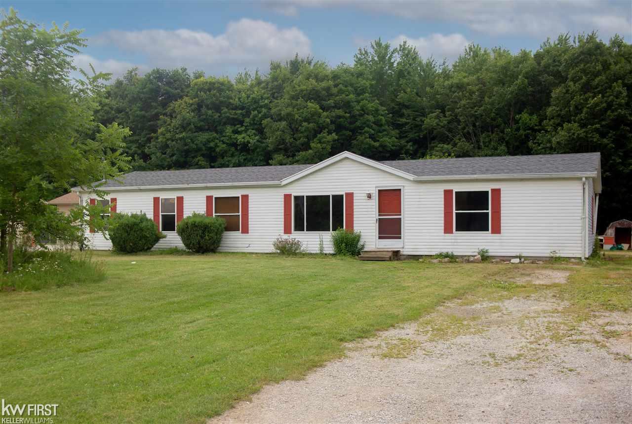 9416 East Richfield Road Davison, MI 48423 - Photo 1 of 25 50048079.JPG