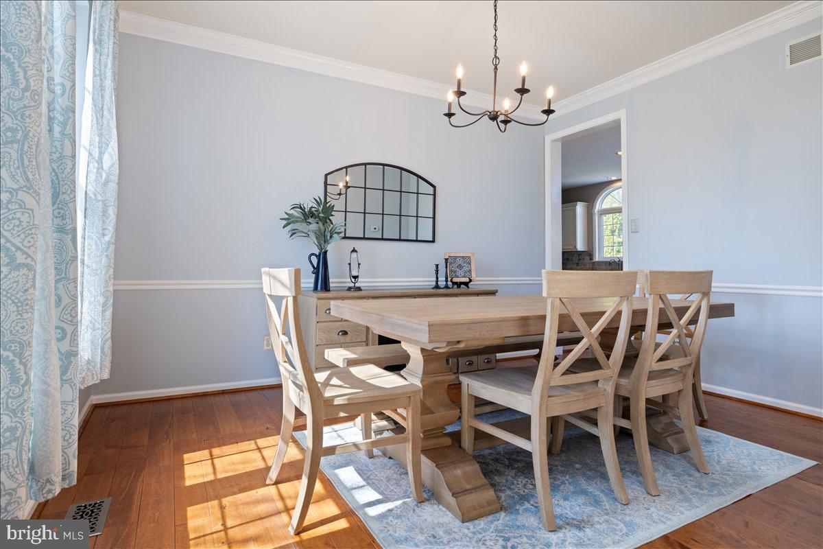5401 Windtree Drive Doylestown, PA 18902 - Photo 6 of 36 Dining Room