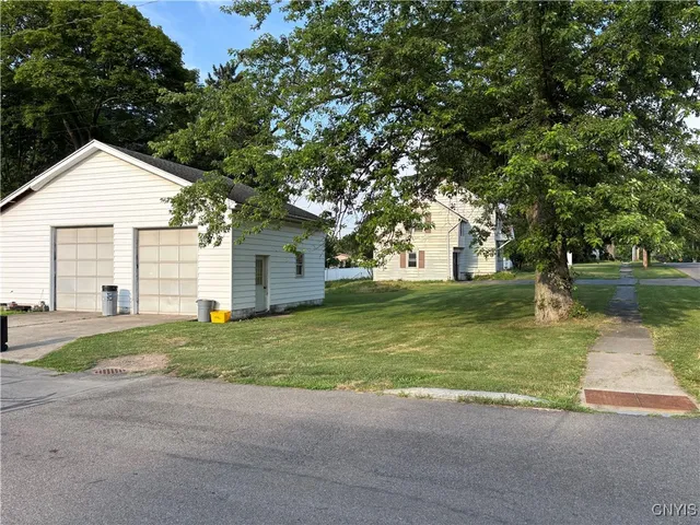 $130,000 | 39 Standart Avenue, Auburn, NY 13021