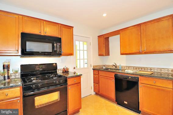 7727 Garrison Road Hyattsville, MD 20784 - Photo 15 of 19 Interior (General)