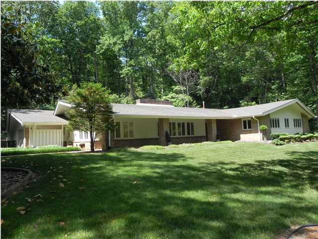 6 Victoria Road Signal Mountain, TN 37377 - Photo 1 of 36 Primary Photo