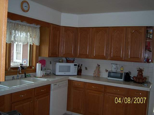 428 Whiteview Road Wynantskill, NY 12198 - Photo 3 of 7 Photo 3