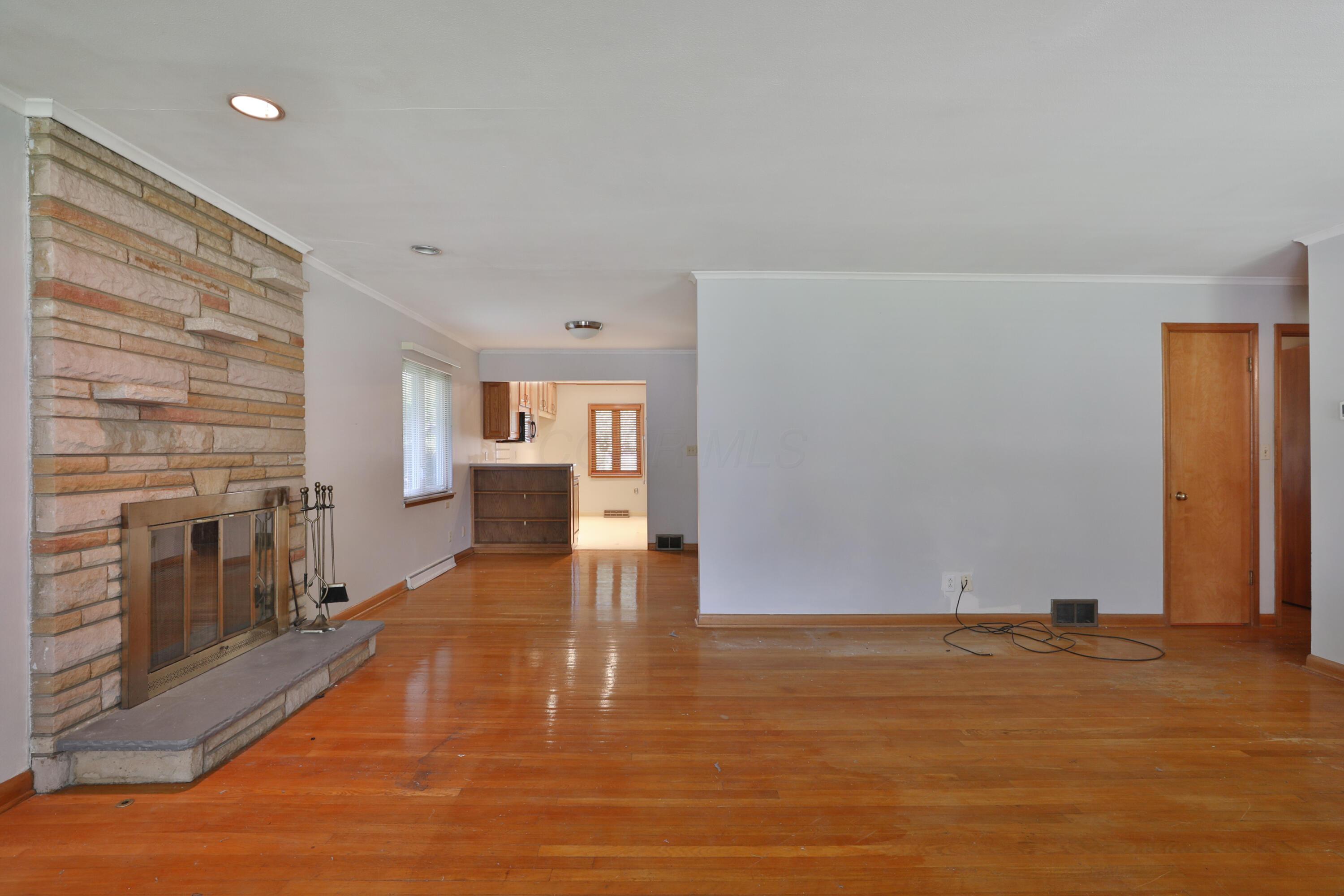 3499 Kirkham Road Columbus, OH 43221 - Photo 7 of 46 3499-KirkhamRd-07