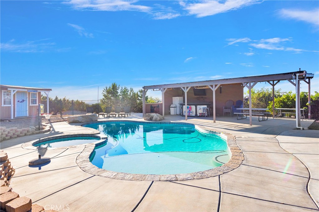 1030 Elsinore Road Pinon Hills, CA 92372 - Photo 60 of 75