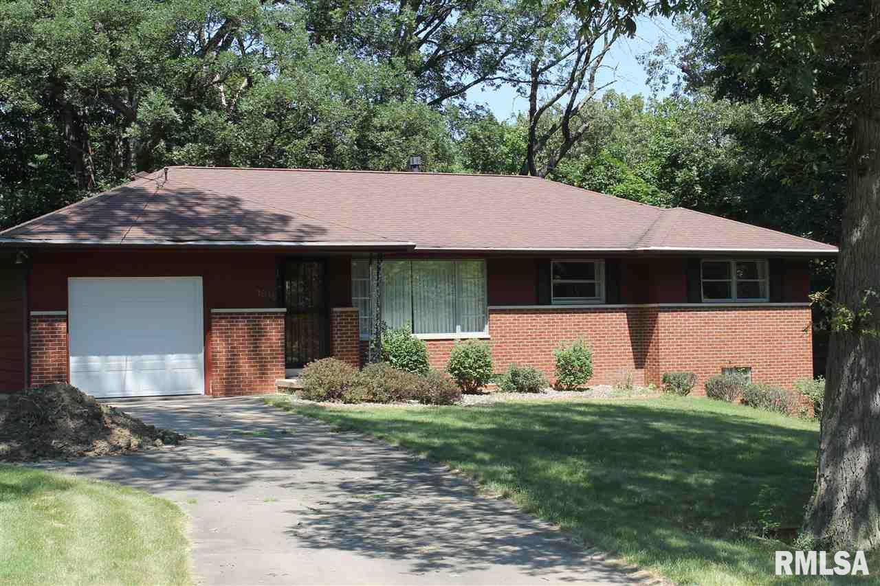 1815 East Maple Ridge Drive Peoria, IL 61603 - Photo 1 of 26 Gallery Image 1