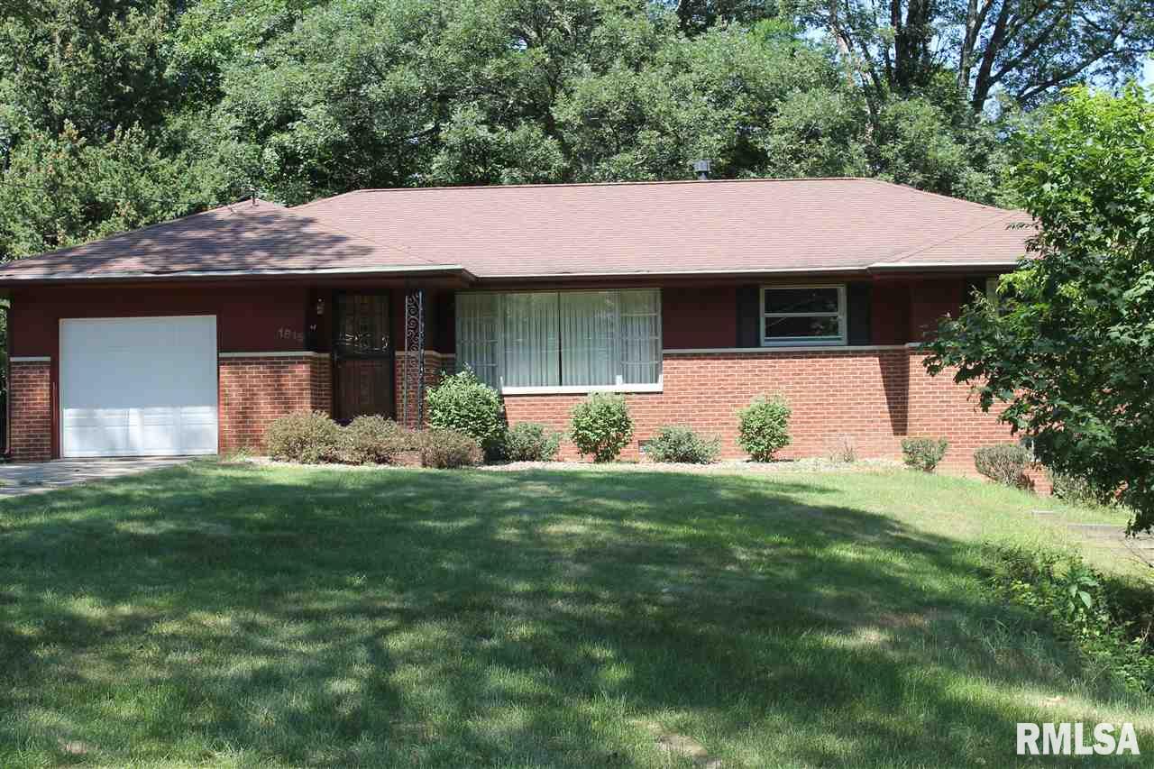 1815 East Maple Ridge Drive Peoria, IL 61603 - Photo 3 of 26 Gallery Image 3