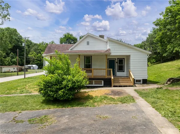 $174,900 | 56775 Colerain Pike, Martins Ferry, OH 43935