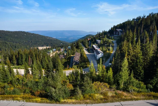 $1,249,000 | 169 Crystal Springs Road, Unit 501, Sandpoint, ID 83864