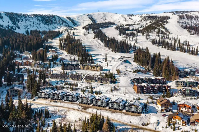 $1,249,000 | 169 Crystal Springs Road, Unit 501, Sandpoint, ID 83864
