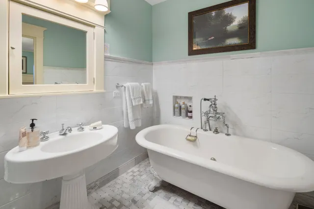 $1,198,900 | 1767 Fremont Avenue South, Minneapolis, MN 55403