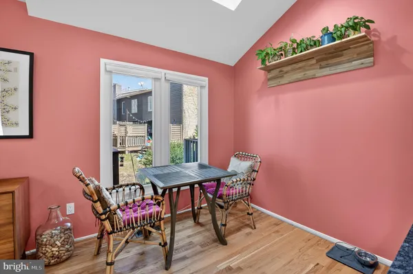 $865,000 | 10807 Whiterim Drive, Potomac, MD 20854