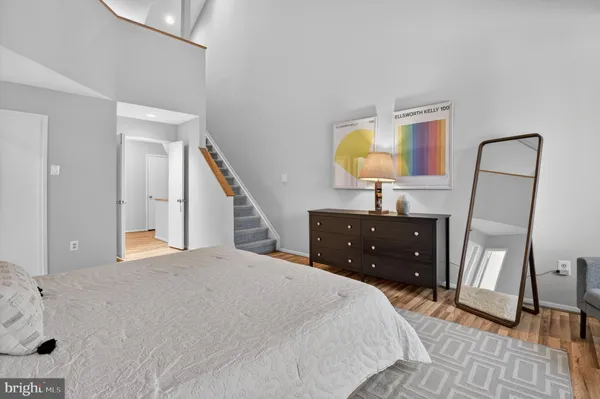 $865,000 | 10807 Whiterim Drive, Potomac, MD 20854