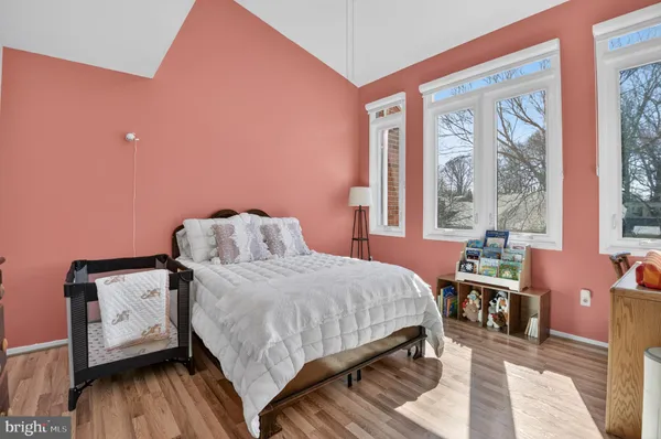 $865,000 | 10807 Whiterim Drive, Potomac, MD 20854