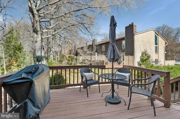 $865,000 | 10807 Whiterim Drive, Potomac, MD 20854