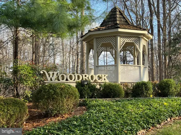 $865,000 | 10807 Whiterim Drive, Potomac, MD 20854