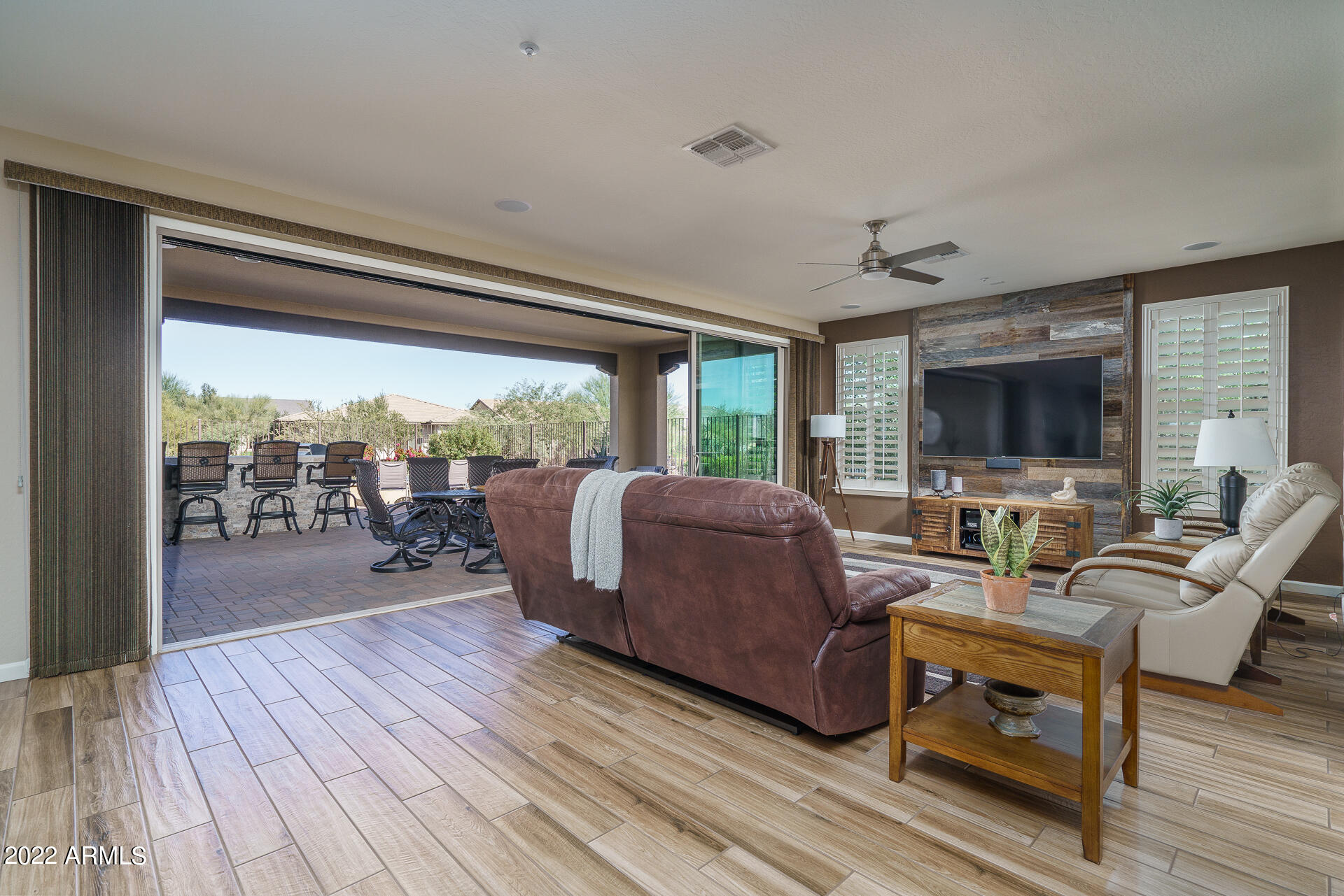 17952 East Silver Sage Lane Rio Verde, AZ 85263 - Photo 11 of 54 9) GREAT ROOM SLIDER