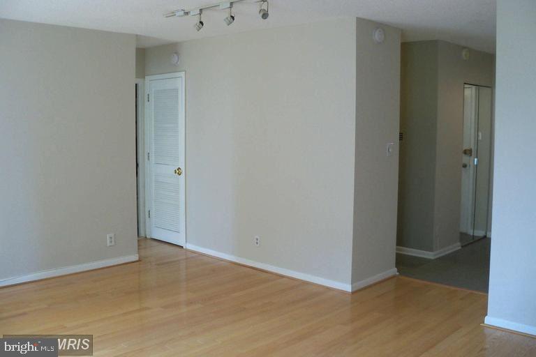 1800 R Street Northwest, Unit 604 Washington, DC 20009 - Photo 12 of 17 Spacious, light-filled living area.