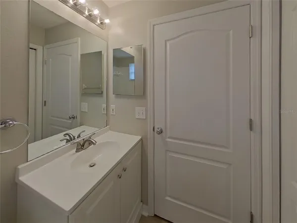 $2,349 | Undisclosed Address, Lutz, FL 33559