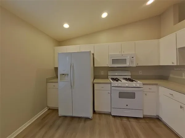 $2,349 | Undisclosed Address, Lutz, FL 33559