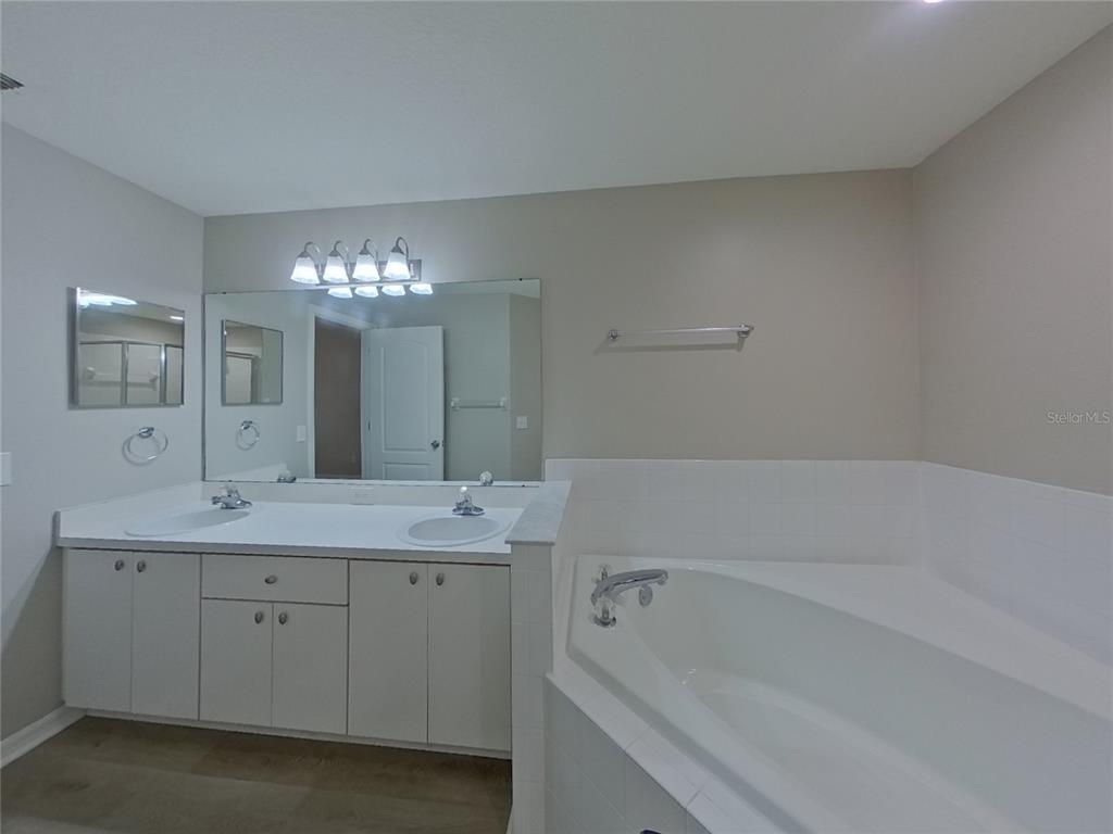 Undisclosed Address Lutz, FL 33559 - Photo 8 of 16